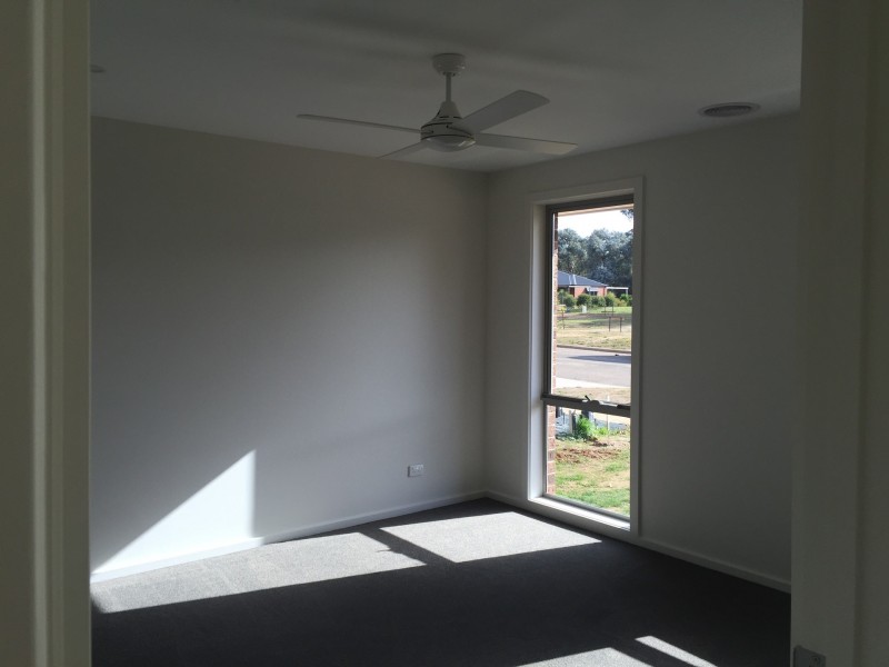 94 Cornwall Avenue, Hamilton Valley NSW 2641