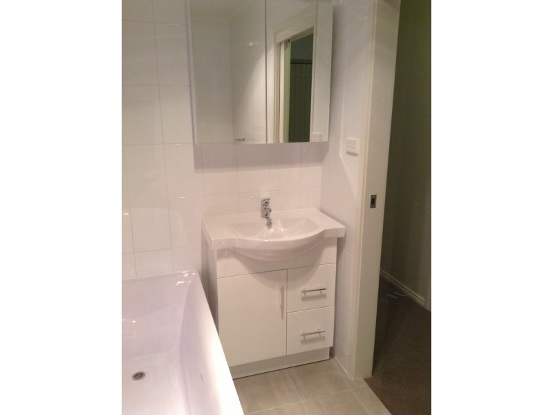 8/15 Charles Street, Queanbeyan NSW 2620