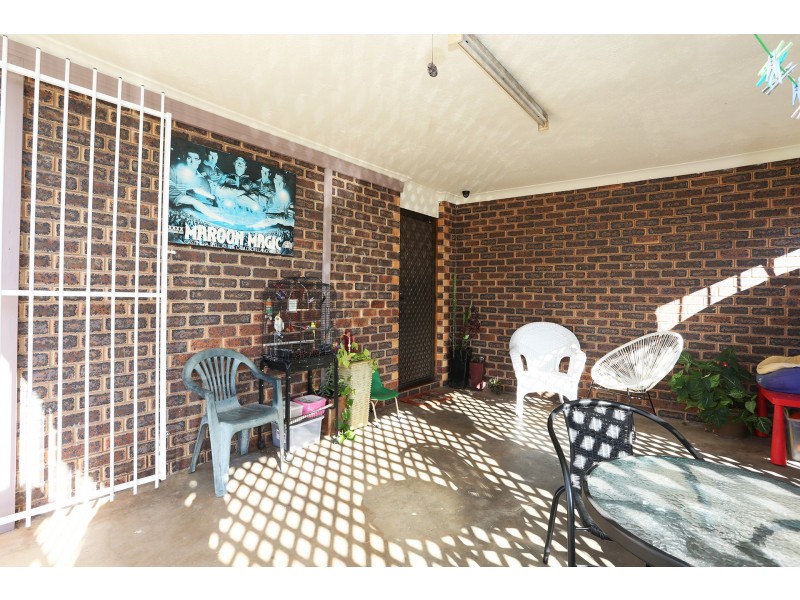 2 Teraglin Street, Manly West QLD 4179