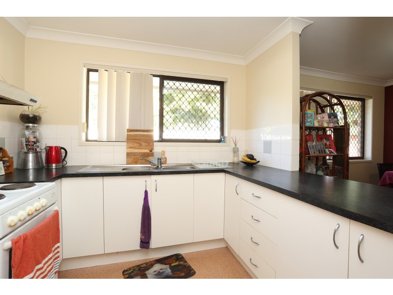 2 Teraglin Street, Manly West QLD 4179
