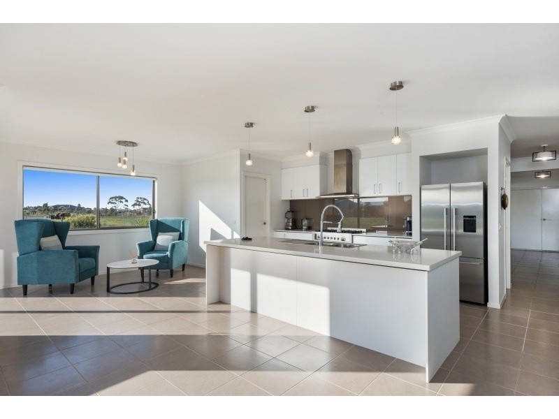 215 Glen Avon Drive, Bannockburn VIC 3331