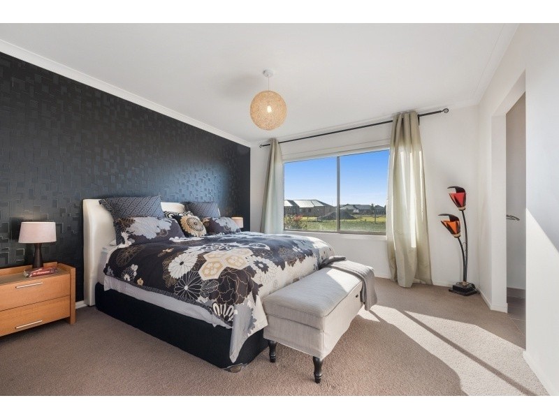 215 Glen Avon Drive, Bannockburn VIC 3331