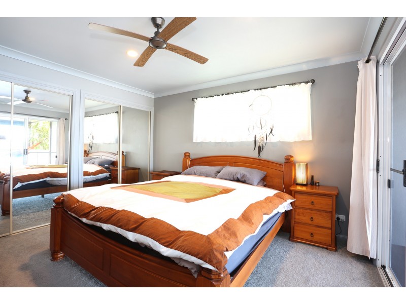 136 Broadwater Esplanade, Bilambil Heights NSW 2486