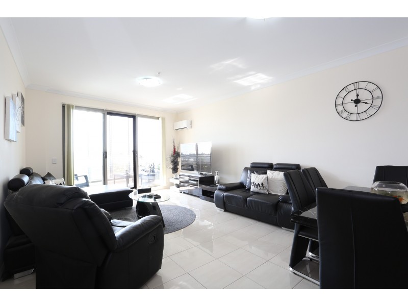 27/1 Browne Parade, Warwick Farm NSW 2170