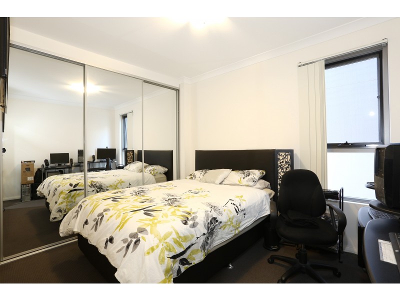 27/1 Browne Parade, Warwick Farm NSW 2170