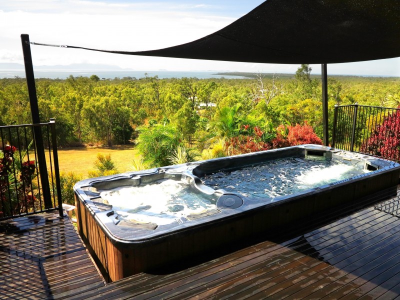 17 Lawson Street, Midge Point QLD 4799