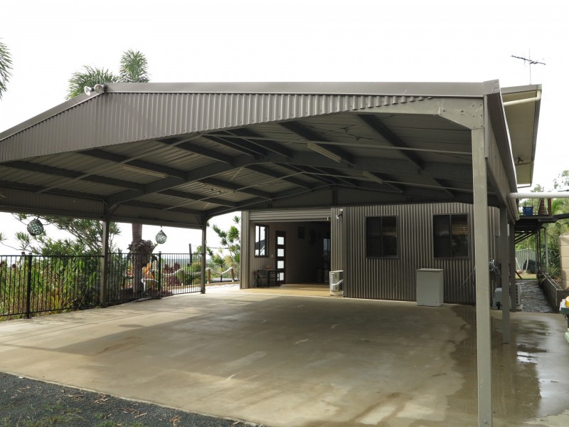 17 Lawson Street, Midge Point QLD 4799