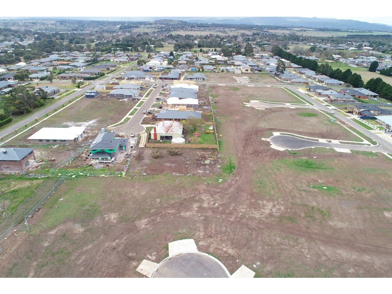 12 Scentbark Way, Gisborne VIC 3437