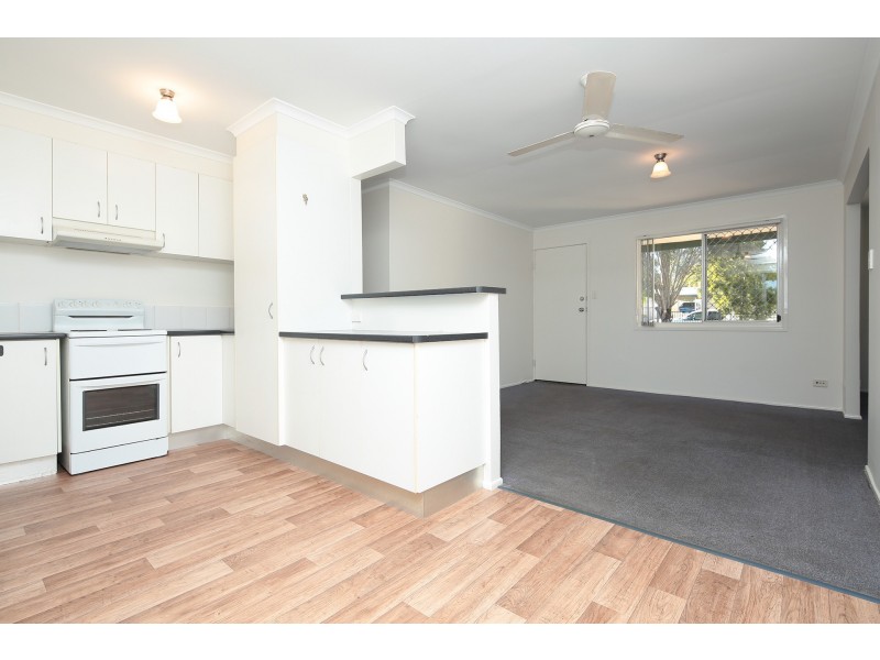 11 Peppermint Street, Crestmead QLD 4132