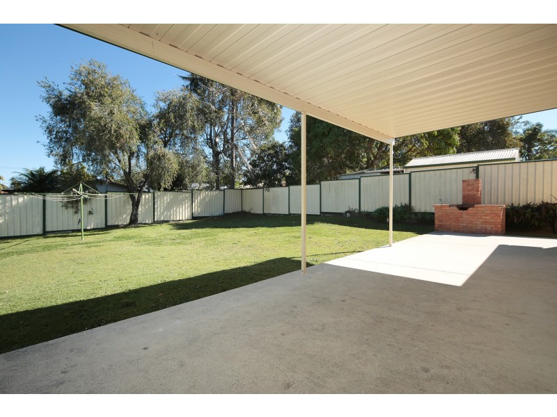 11 Peppermint Street, Crestmead QLD 4132