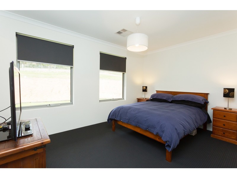 1755 Stoneleigh Road, Stoneville WA 6081