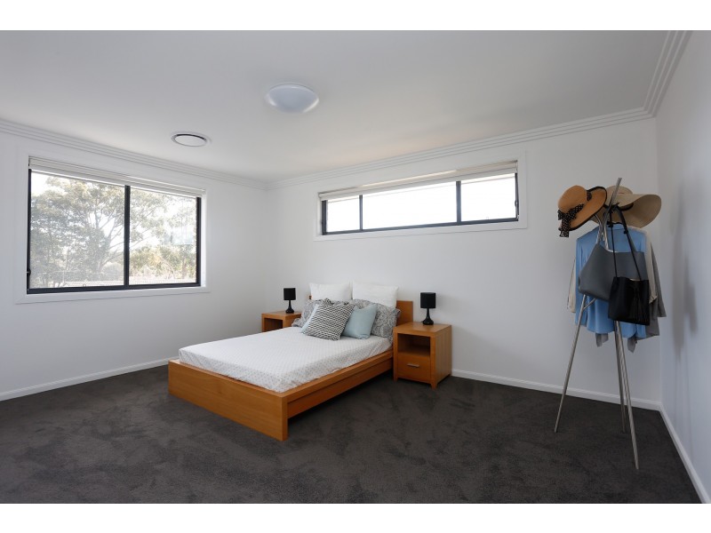 89A Oak Road, Kirrawee NSW 2232