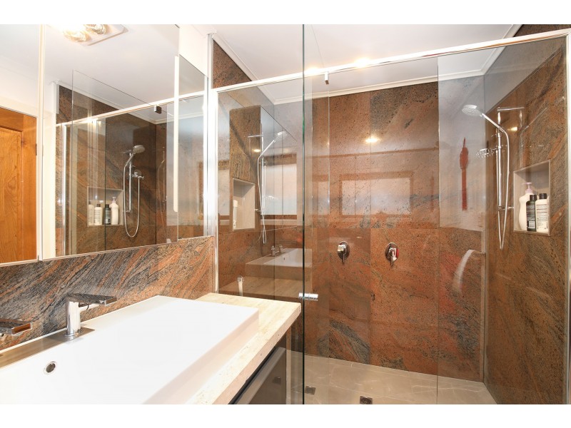 6/21-23 Outhwaite Avenue, Doncaster VIC 3108