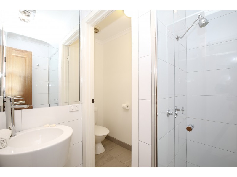 6/21-23 Outhwaite Avenue, Doncaster VIC 3108