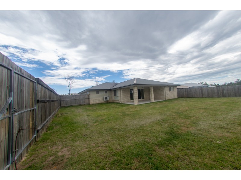 9 Pinehill Street, Yarrabilba QLD 4207