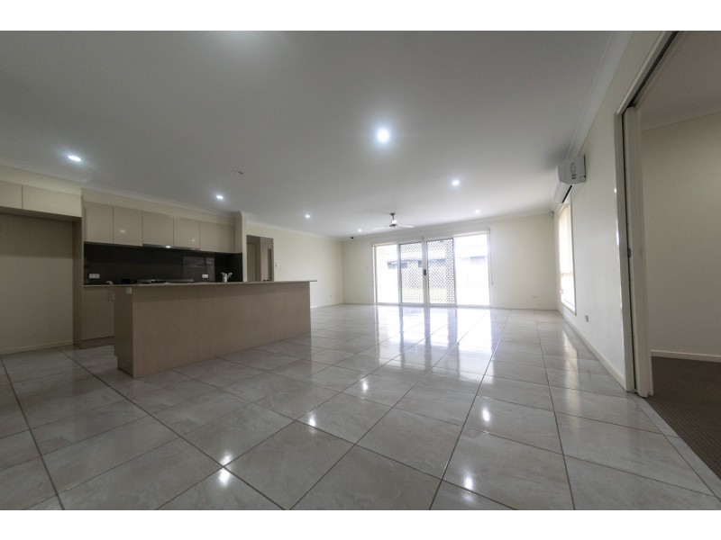 9 Pinehill Street, Yarrabilba QLD 4207