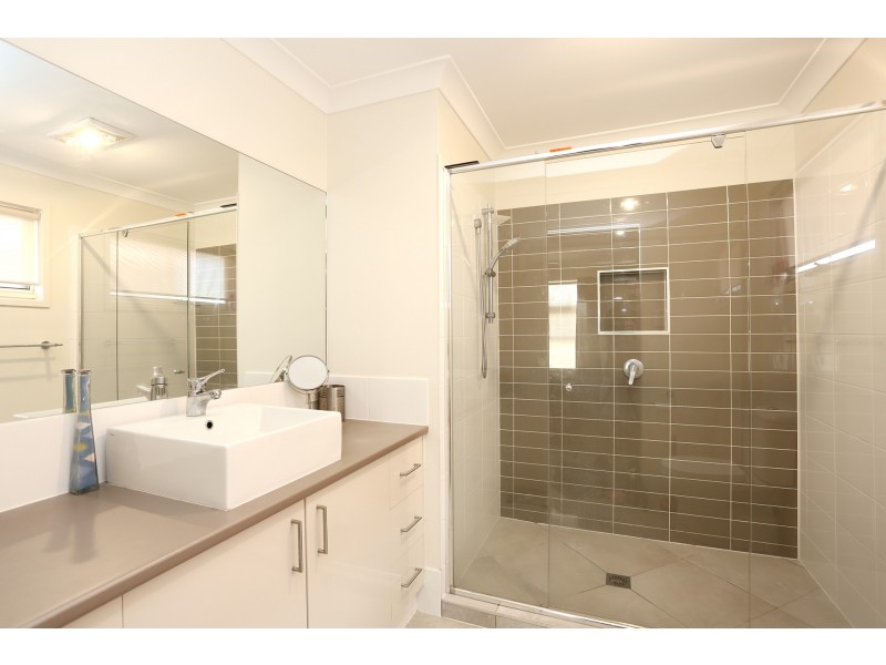 9 Pinehill Street, Yarrabilba QLD 4207