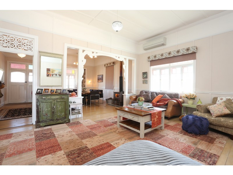 33 Pratten Street, Warwick QLD 4370