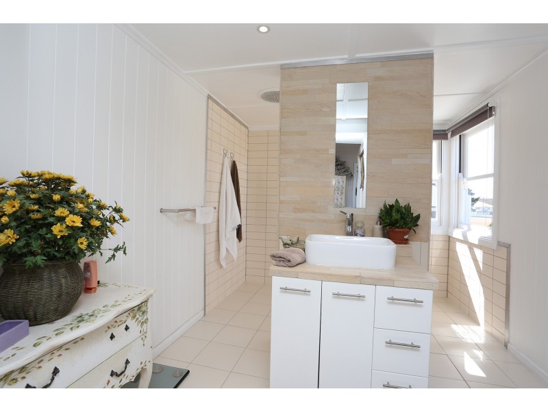 33 Pratten Street, Warwick QLD 4370