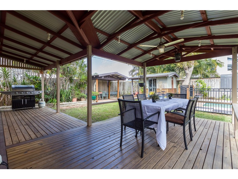 36 Clam Street, Runaway Bay QLD 4216