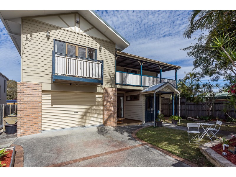 36 Clam Street, Runaway Bay QLD 4216