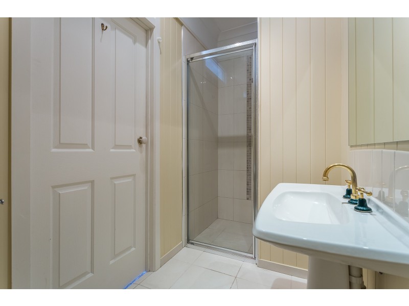 36 Clam Street, Runaway Bay QLD 4216