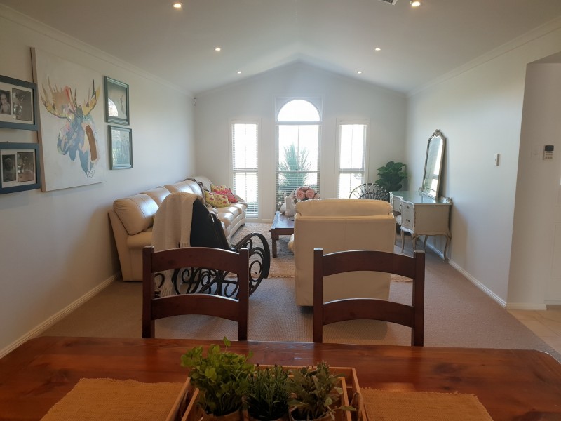 1 Davies Place, Picton NSW 2571