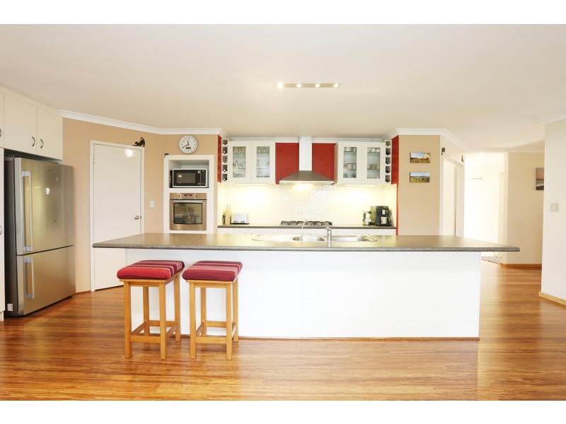 12 Elion Link, Tapping WA 6065