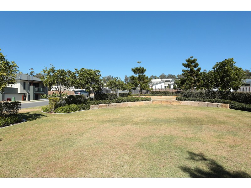 23 Ridgewood Drive, Brookwater QLD 4300
