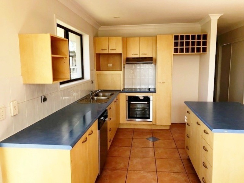 769 Nicklin Way, Battery Hill QLD 4551