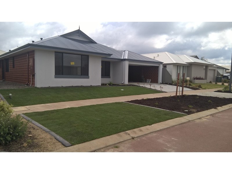 7 PERRONE AVE, Byford WA 6122