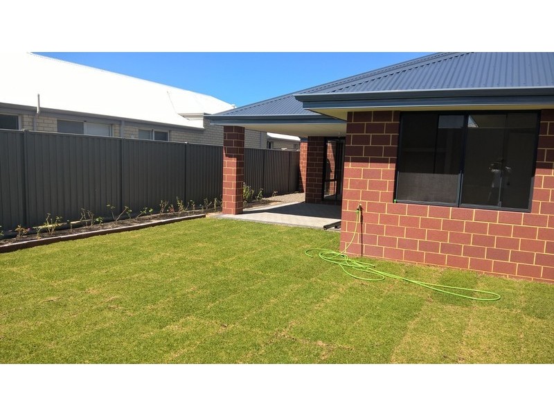 7 PERRONE AVE, Byford WA 6122
