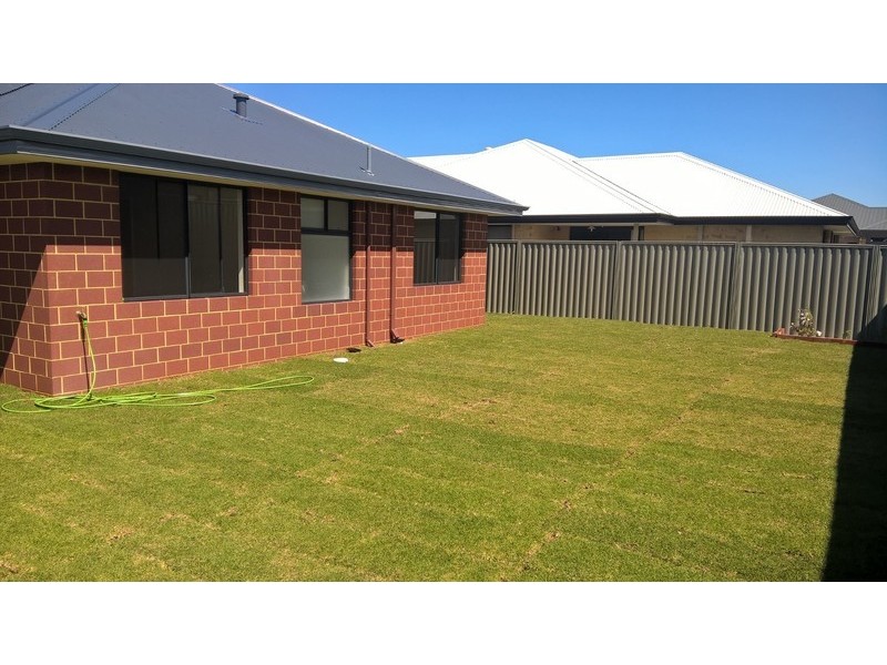 7 PERRONE AVE, Byford WA 6122