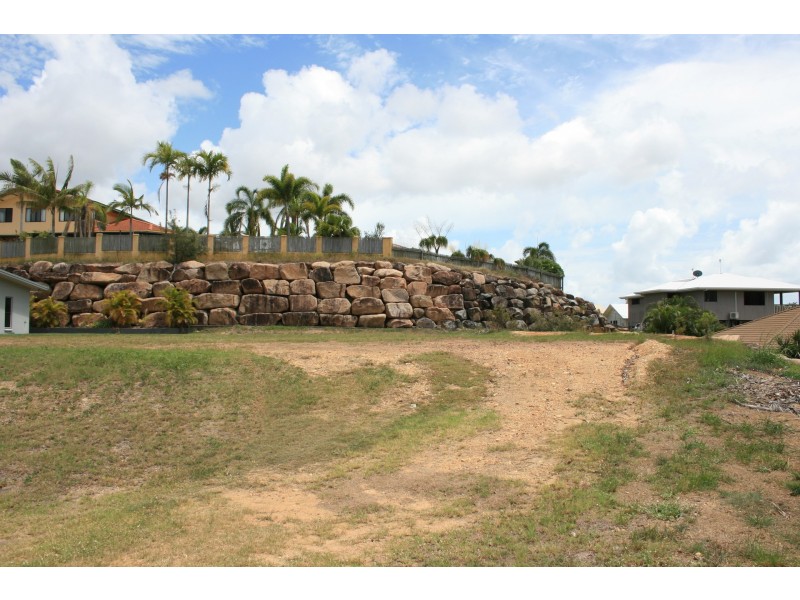 12 Scorpius Place, Telina QLD 4680