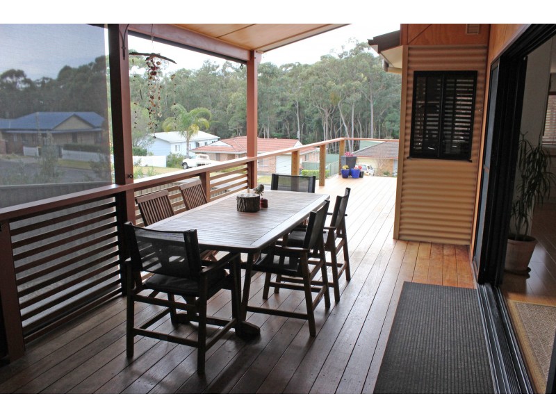 83 Leo Drive, Narrawallee NSW 2539