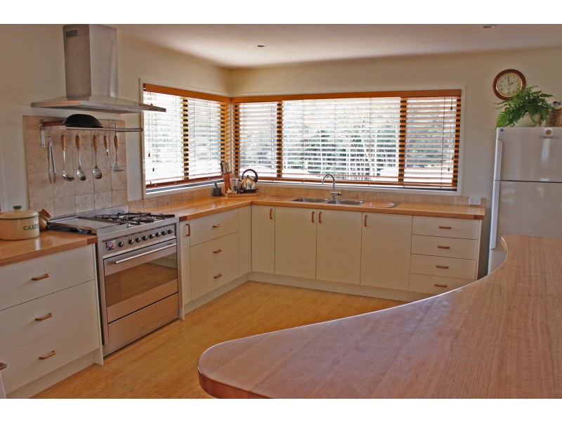 83 Leo Drive, Narrawallee NSW 2539