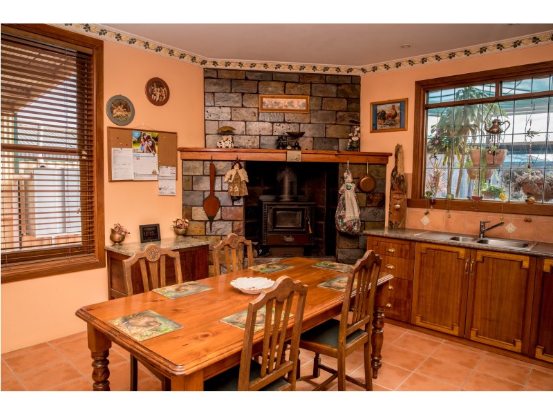 11 Edward Street, Ottoway SA 5013