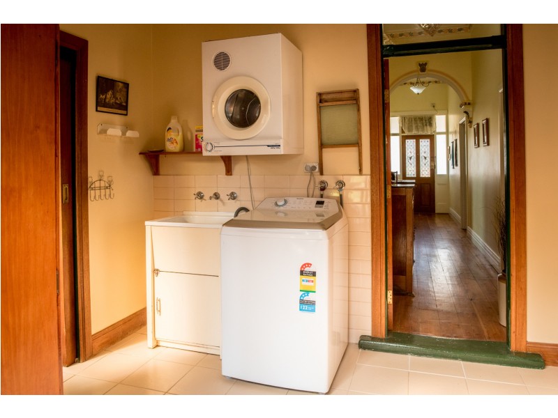 11 Edward Street, Ottoway SA 5013