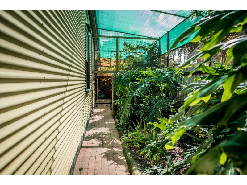 11 Edward Street, Ottoway SA 5013