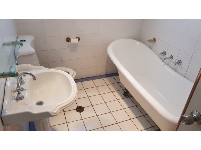 163 Waminda Avenue, Campbelltown NSW 2560