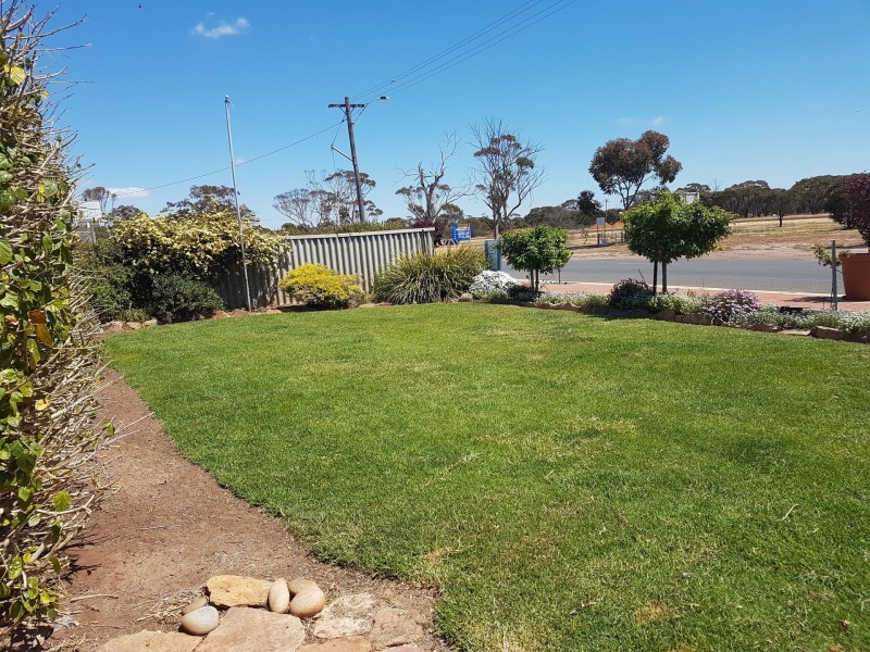 4 Richmond Street, Nyabing WA 6341