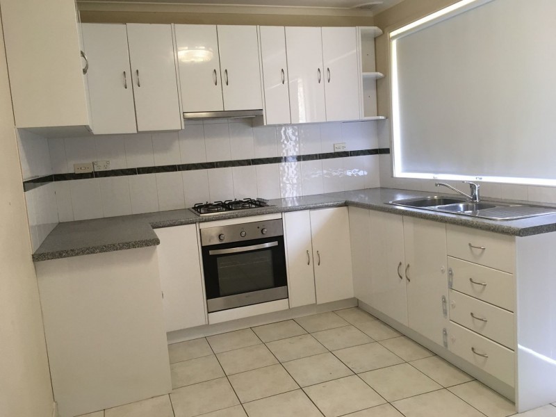 8 Breakfast Road, Marayong NSW 2148