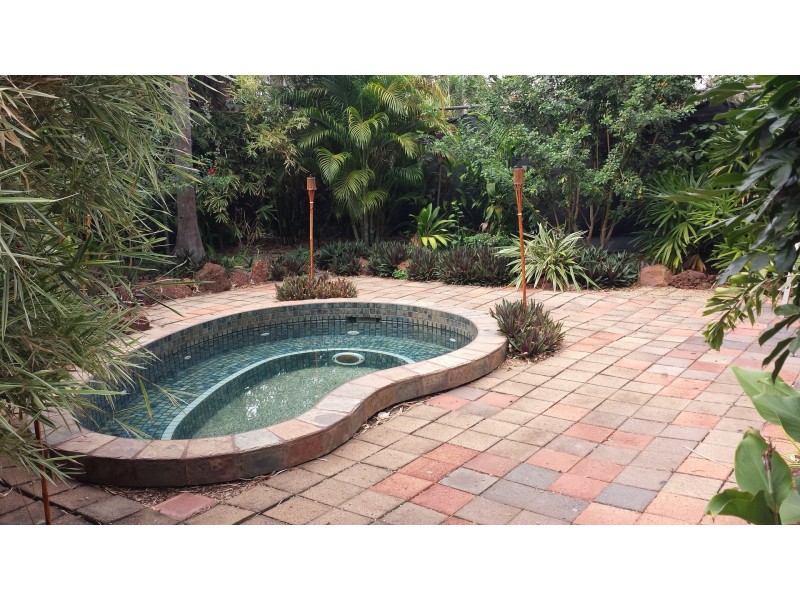 16 Wearing Crescent, Karama NT 0812