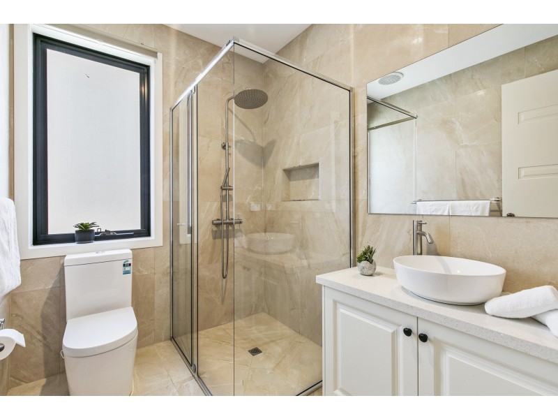 2/347 Springfield Road, Nunawading VIC 3131