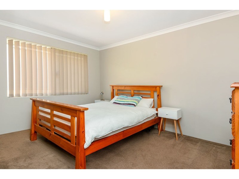 74 Barnes Avenue, Australind WA 6233