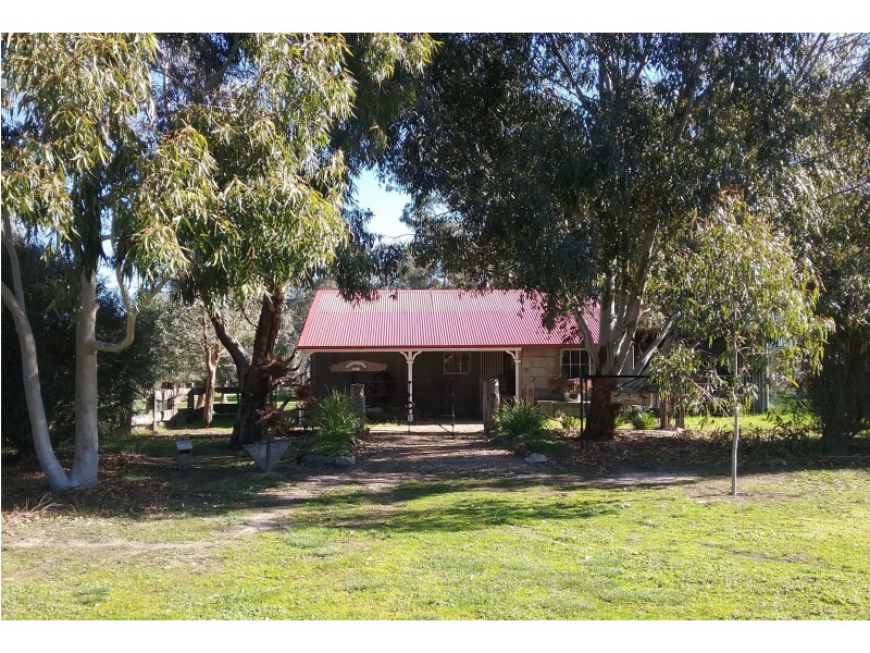 363 Stapledons Road, Dadswells Bridge VIC 3385