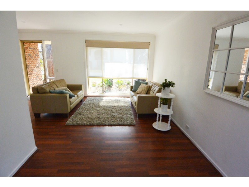 33 Murrumbong Road, Summerland Point NSW 2259