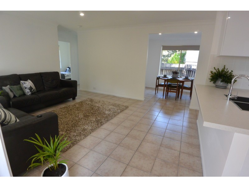 33 Murrumbong Road, Summerland Point NSW 2259