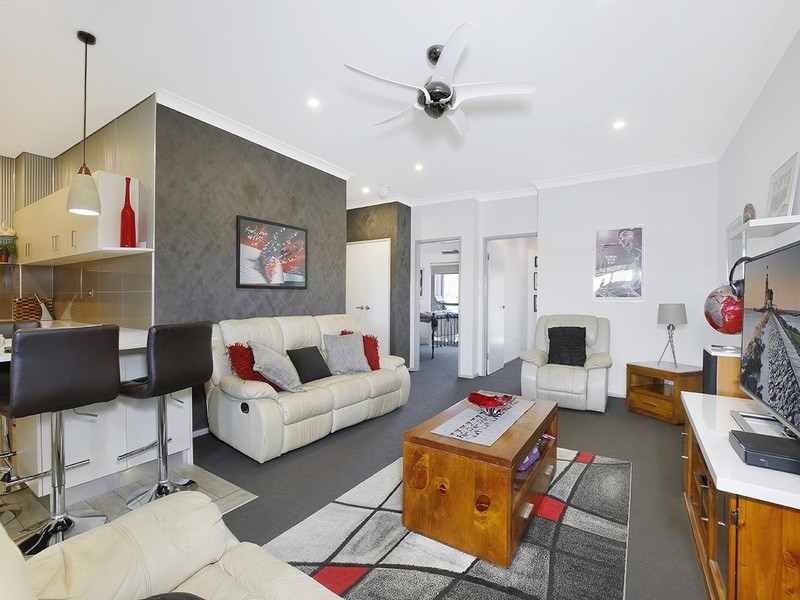 24/225 Princes Highway, Corrimal NSW 2518