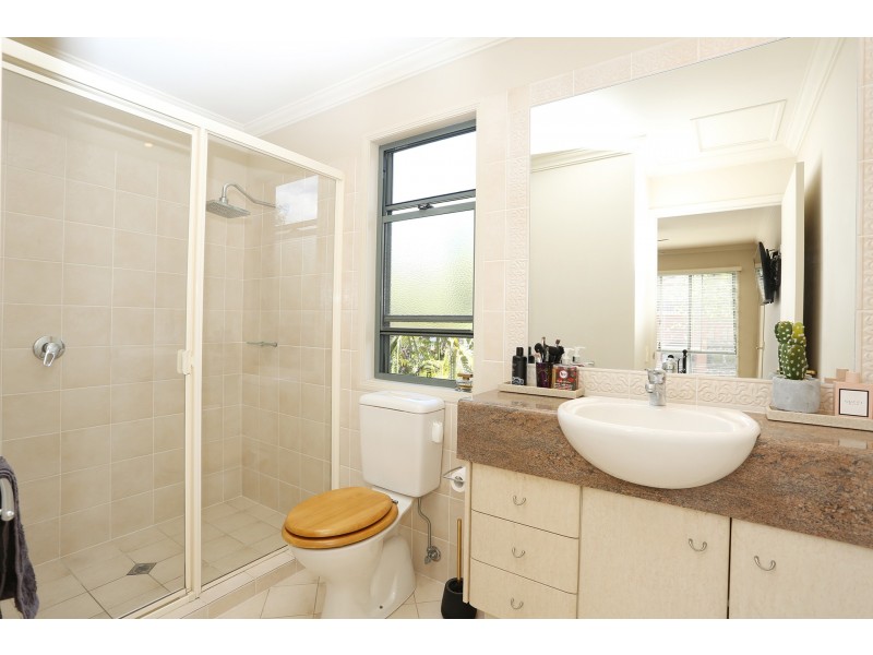 33/20 Fairway Drive, Clear Island Waters QLD 4226